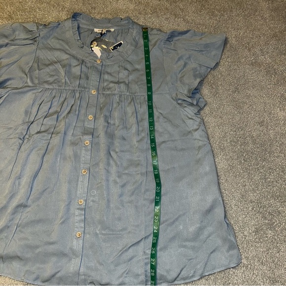 Rose & Olive Sky Blue Button-Down Blouse - Picture 7 of 7